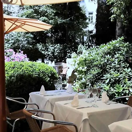 Aussen Alster Hotel 4*