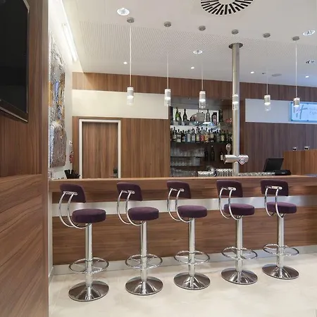 Express - St. Pauli-messe מלון 3*