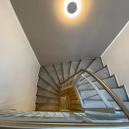 Signature East Falk Hotel 3*