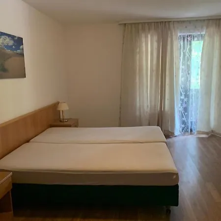 Hotel Grando Sukredo Hamburg
