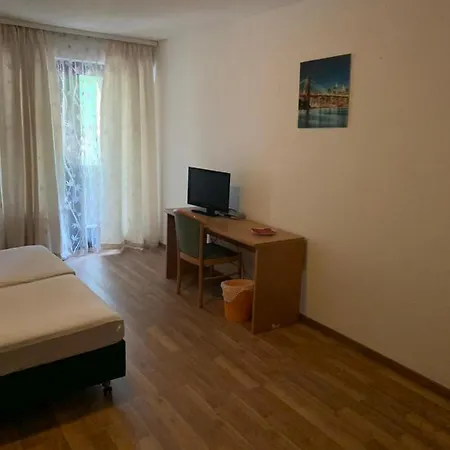Grando Sukredo * Hamburg