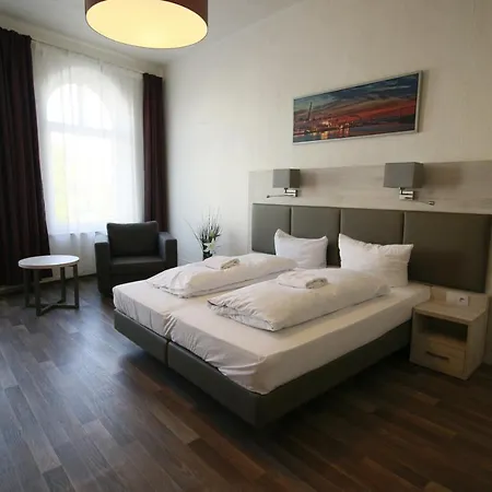 Bee Fang Hotel 2*
