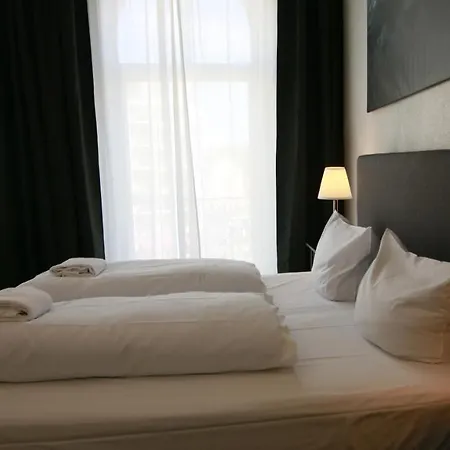 Bee Fang Hotel 2*