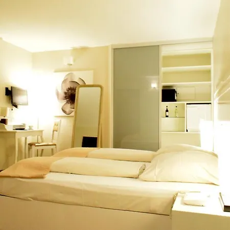 La Petite Perle 2*