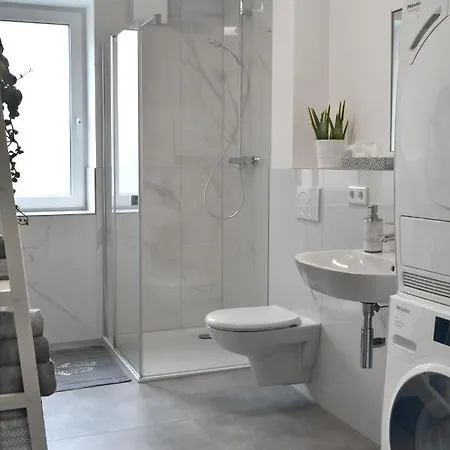 Appartement Familienfreundliche Neubauwohnung Mit Terrasse