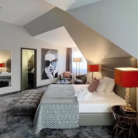 Du Nord, Hamburg-volksdorf 4*