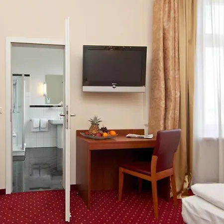 Hotel Kronprinz Hauptbahnhof Hamburgo