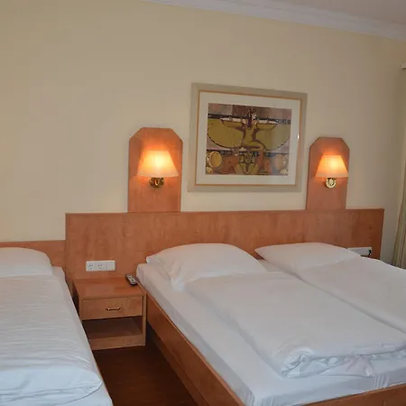 Wikinger Hof 3*