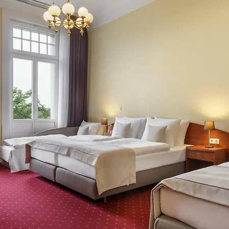 Hotel Kronprinz Hauptbahnhof Hamburgo
