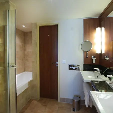 Lindner Am Michel, Part Of Jdv By Hyatt 4*