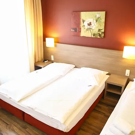 Marienthal Garni Hotel 3*