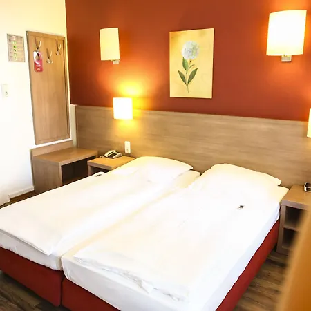 Marienthal Garni Hotel 3*