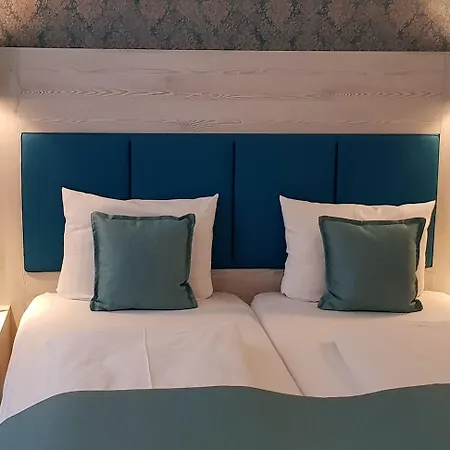 Budapester Hof 2*