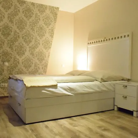 Hotel La Petite Perle 2*