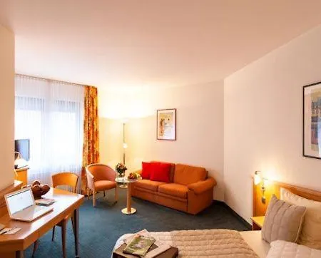 Panorama Hamburg-harburg 4*