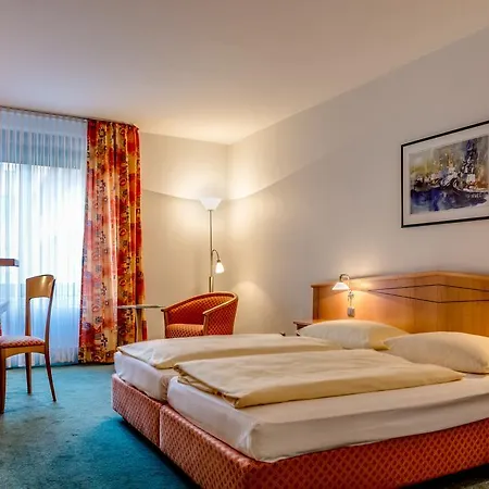 Panorama Hamburg-harburg 4*