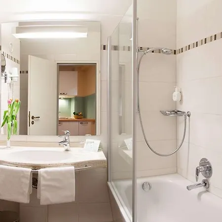 Panorama Hamburg-harburg 4*