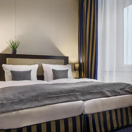 Continental Hauptbahnhof Hotell 3*