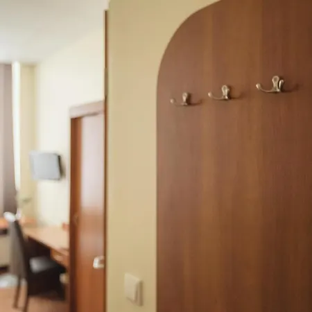 Stadtzentrum Hotel 3*