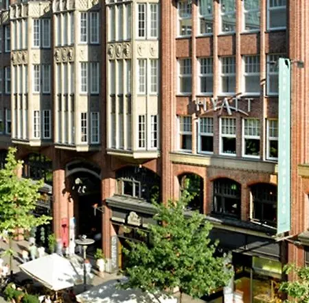 Hotel Conrad