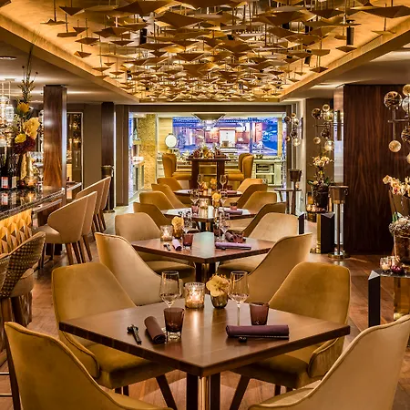 Fairmont Vier Jahreszeiten, Des Jahres 2023 & 2024- 101 Besten מלון