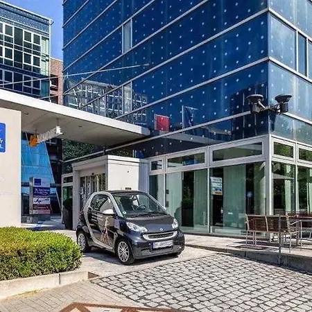 Novotel Hotel 3*