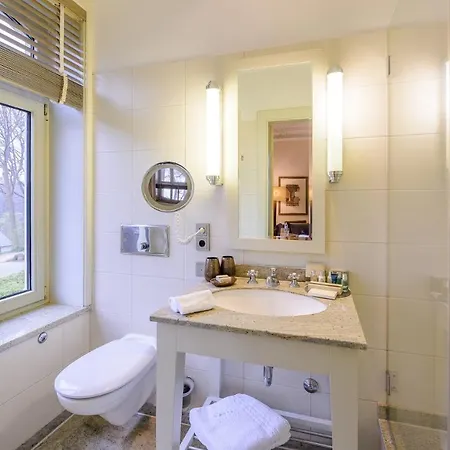 Remise Am Suellberg - Kleine, Feine In Blankenese Hotel *