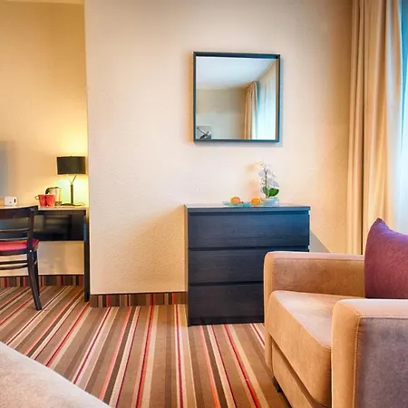 Hotel Leonardo Airport