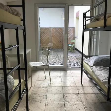 Stayinhostel *