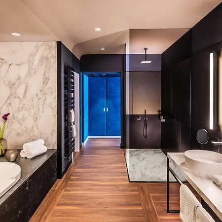 Le Meridien Szálloda 5*