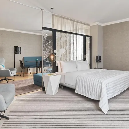 Le Meridien 5*