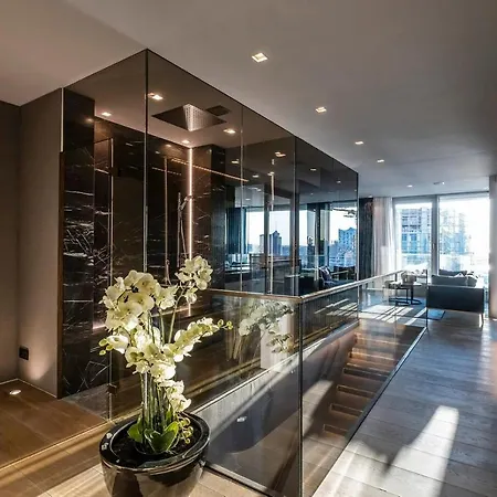 Marco Polo Tower Apartment Hamburg