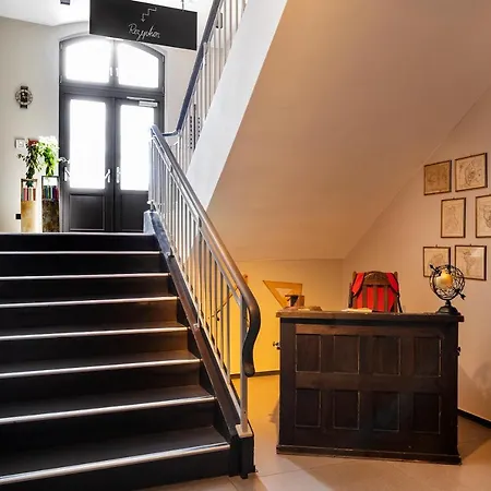 Hotel Volksschule Hamburg-Harburg