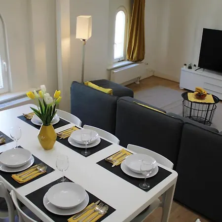 122 Jungfernstieg Apartment *