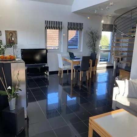 Extravagante 3-zimmer-penthouse-wohnung *