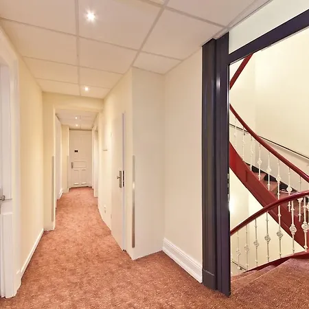 Hotel Alster 3*