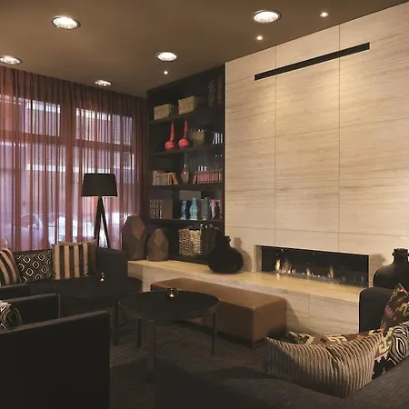 Adina Michel Aparthotel 4*