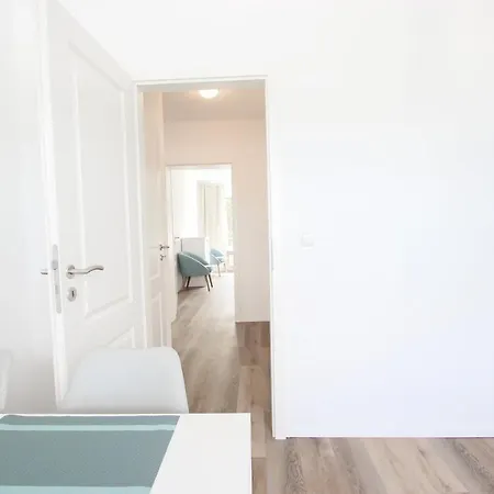 Modernes Und Zentrales 4 Zimmer * Hambourg