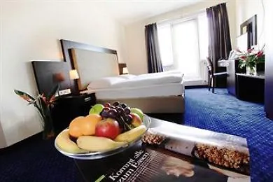 Continental Hauptbahnhof Hotell 3*