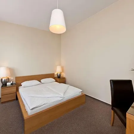 Holstenwall Hotel *