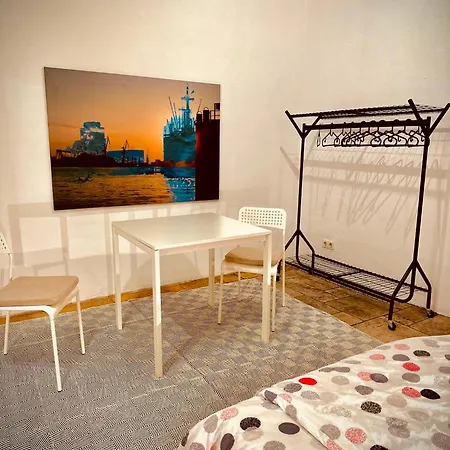 Stayinhostel *