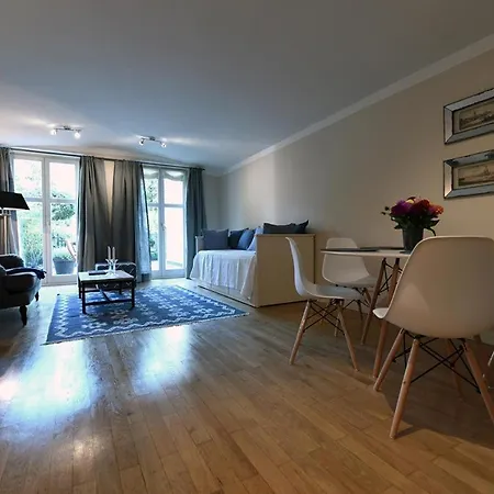 Apartment Zentrale Whg Naehe Der Alster Mit Parkplatz Hamburg