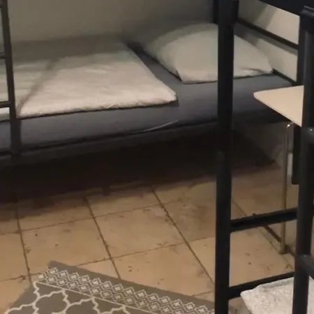 Stayinhostel *