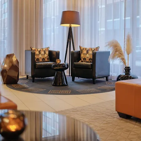 Adina Michel Aparthotel 4*