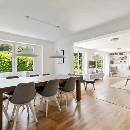 Apartment Beautiful House In Blankenese