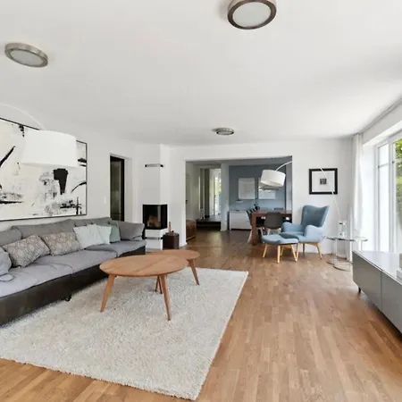 Apartment Beautiful House In Blankenese Hamburg