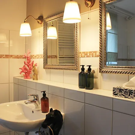 Daire R B Family - 108 Qm Mit Dachterrasse - Badewanne & Dusche - Kostenloses Parken - 2 Schlafzimmer Hamburg