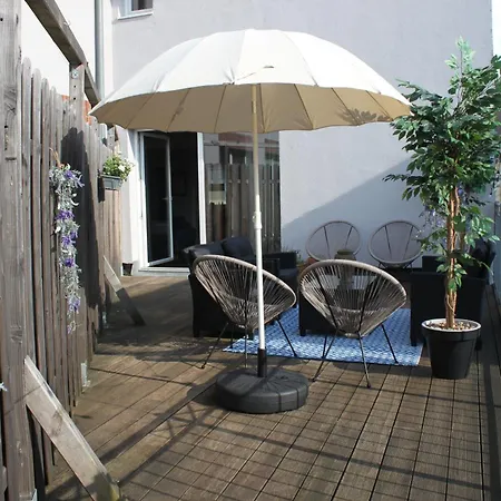 Daire R B Family - 108 Qm Mit Dachterrasse - Badewanne & Dusche - Kostenloses Parken - 2 Schlafzimmer Hamburg