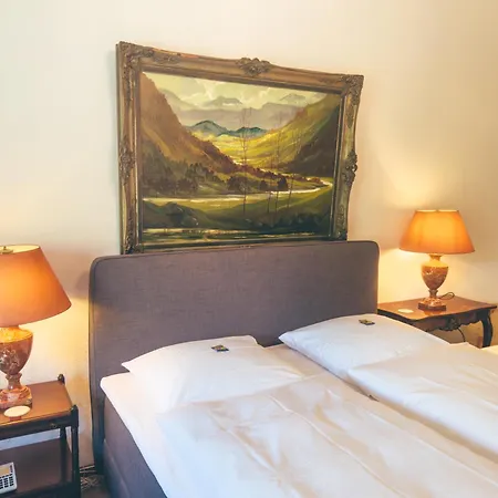 Mittelweg Hotel 3*