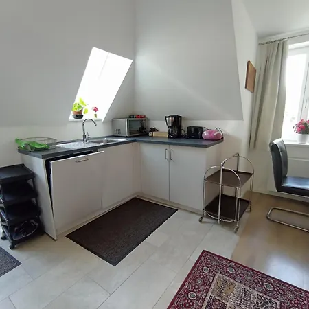 Peaceful Apartment- 3 Zi- Loggia & Garden In Blankenese-